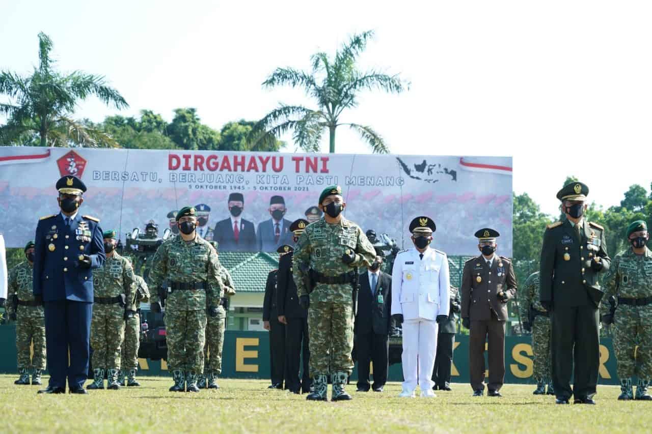 Pangdivif 2 Kostrad Ikuti Upacara Peringatan HUT TNI Ke 76 Secara Virtual di Madivif 2 Kostrad