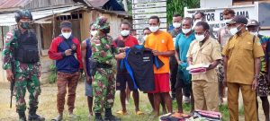 TNI Gelar Baksos di Distrik Yaffi, Perbatasan Papua