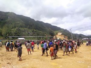 Satgaster Koramil Persiapan Bibida Gelar Kegiatan Bakti Sosial dan Keagamaan di Distrik Bibida, Papua