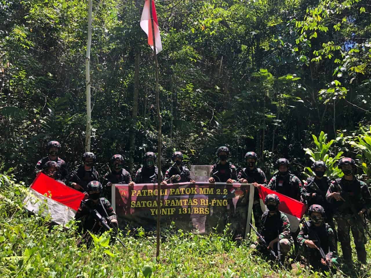 Jaga Kedaulatan Wilayah, Satgas Yonif 131 Gelar Patroli Patok Batas