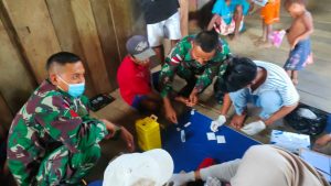 Gandeng Puskesmas, Satgas Yonmek 403 Gelar Yankes di Kampung Somografi