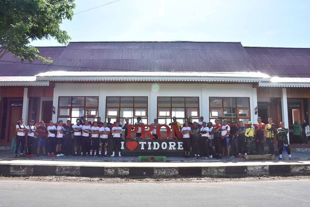 Jaga Imunitas Tubuh, Danrem 152/Baabullah Gowes Around Tidore Island