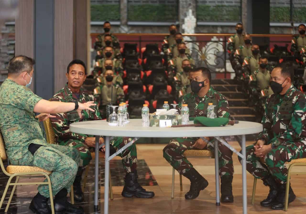 Kasad Berangkatkan 50 Prajurit TNI AD Ikuti Latihan ke Singapura