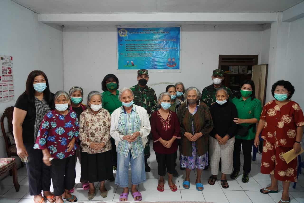 Pangdam XIII/Merdeka Tinjau Serbuan Vaksinasi di Kabupaten Minahasa