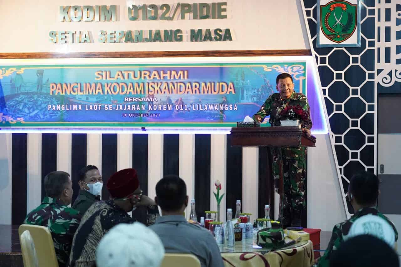 Pererat Silaturahmi, Pangdam IM Gelar Pertemuan Dengan Panglima Laot Aceh