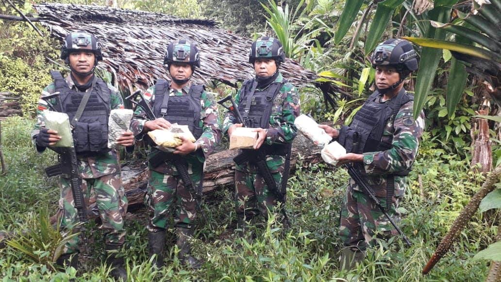 Ringkus Barang Ilegal, Satgas Pamtas TNI Yonmek 403/WP Gagalkan Pesta Ganja Di Perbatasan RI-PNG