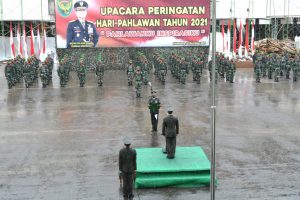Diguyur Hujan Deras, Upacara Hari Pahlawan di Kodam II/Sriwijaya Berlangsung Khidmat