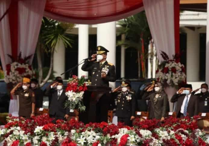 Dengan Prokes yang Ketat, Pangdam IM Pimpin Upacara Hari Pahlawan 2021 di Kantor Gubernur Aceh
