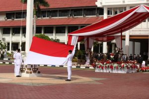 Dengan Prokes yang Ketat, Pangdam IM Pimpin Upacara Hari Pahlawan 2021 di Kantor Gubernur Aceh