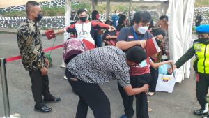 Partisipasi Aktif Kodam XVII/Cenderawasih Dalam Suksesnya Penutupan Peparnas XVI Papua