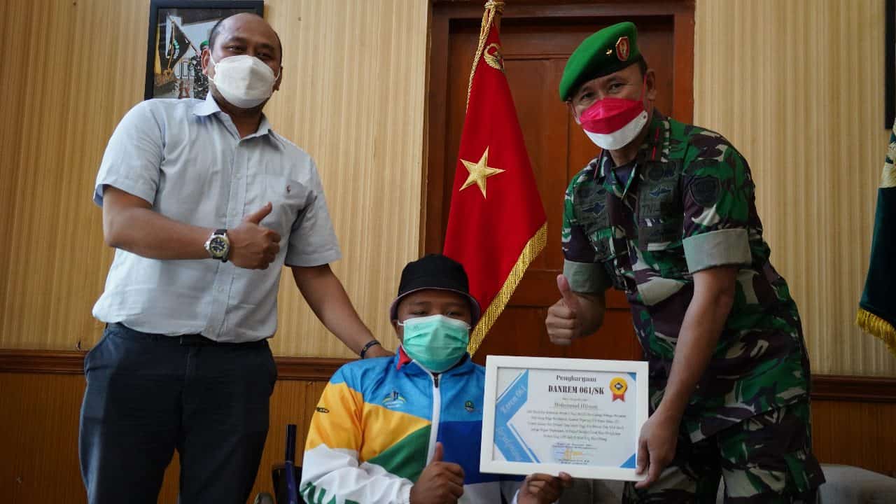 Raih Medali Emas di Peparnas Papua, Hilman Jadi Tamu Kehormatan Danrem 061/SK