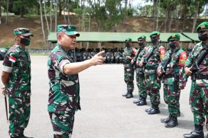 Kunjungan Perdana Kasad, Jenderal TNI Dudung Abdurachman Temui Prajuritnya di Wilayah Indonesia Timur