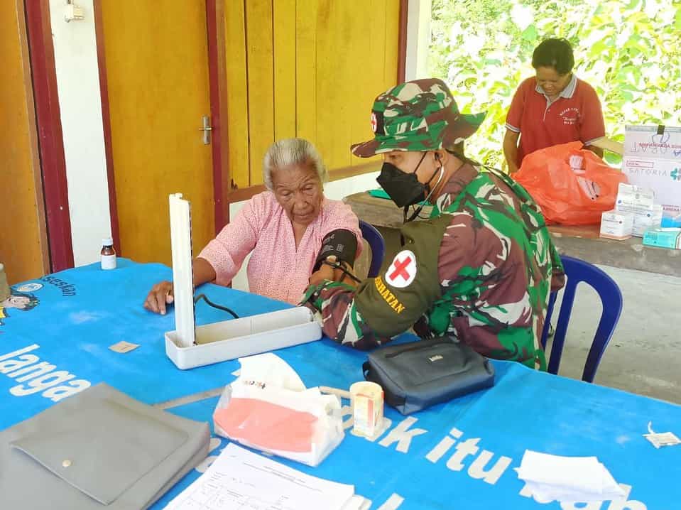 Posyandu Balita dan Lansia Di Wilayah Binaan Pos Koramil Tuhaha SSK III Satgas Yonarhanud 11/WBY