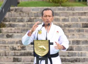 1092 Prajurit Kodam Kasuari Ujian Naik Sabuk Hitam Karate, Rekor Terbanyak