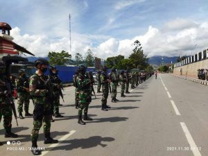 Ikut Apel Gelar Pasukan, Yonif 765/WMS Siap Jaga Situasi Kondusif Kabupaten Jayawijaya