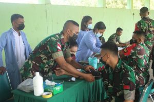 Jelang Hari Juang TNI AD, Satgas Yonif 743/PSY Gelar Donor Darah Di Perbatasan