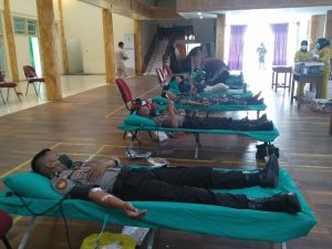 Sambut Hari Juang Kartika TNI AD 2021, Korem 042/Gapu Gelar Baksos Donor Darah di Balai Prajurit