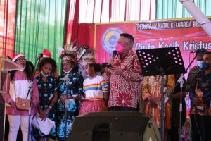Satgas Pamtas RI-PNG Yonif 711/Raksatama Hadiri Acara Doa Bersama Perayaan Natal di Skouw, Papua