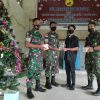 Jelang Natal, Satgas Yonif 144/JY Berikan Bantuan Alkitab di GKE Maranatha