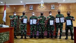 Pussenarmed Terima Penghargaan dari Dankodiklatad Atas Prestasi Pertanggung Jawaban Keuangan Juara II Tingkat TNI AD dan Tanginas Award KPPN