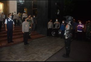 Pangdam Jaya Bersama Gubernur DKI Jakarta dan Kapolda Metro Jaya Lakukan Patroli Malam Tahun Baru 2022