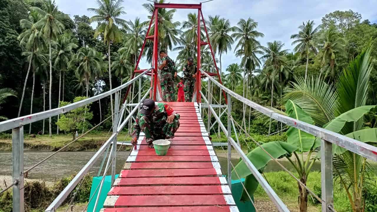 Satgas Yonarhanud 11/WBY, Gotong Royong Membangun Jembatan Gantung Penghubung Dua Desa