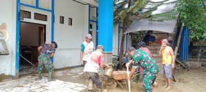 Pasca Banjir dan Longsor di Jayapura Korem 172/PWY Siagakan Personel