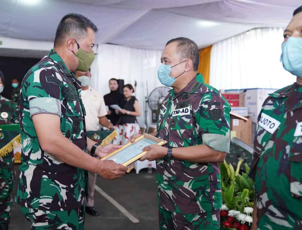 Wisuda Purna Wira Warnai Acara Puncak Syukuran HUT KE-44 Dislitbang TNI AD
