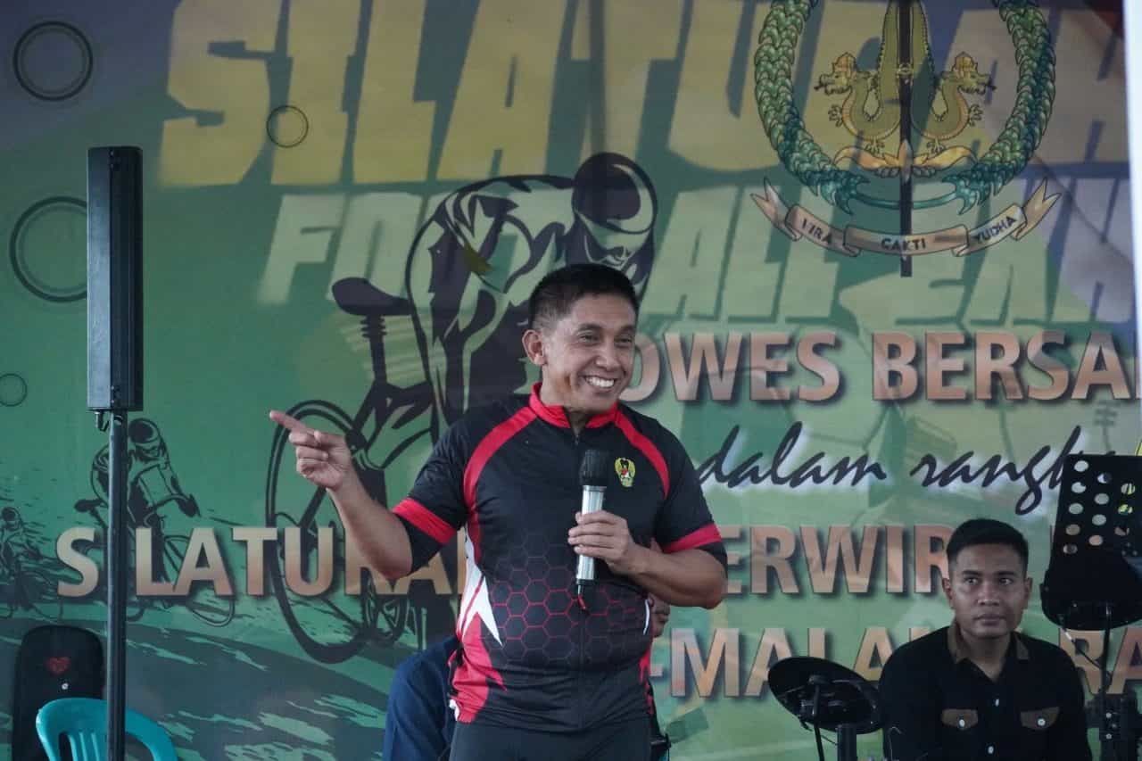 Pangdivif 2 Kostrad Pimpin Gowes Silaturahmi Perwira Divif 2 Kostrad Se-Malang Raya