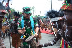 Brigjen TNI Bangun Nawoko Pamitan Kepada Prajurit di Mimika