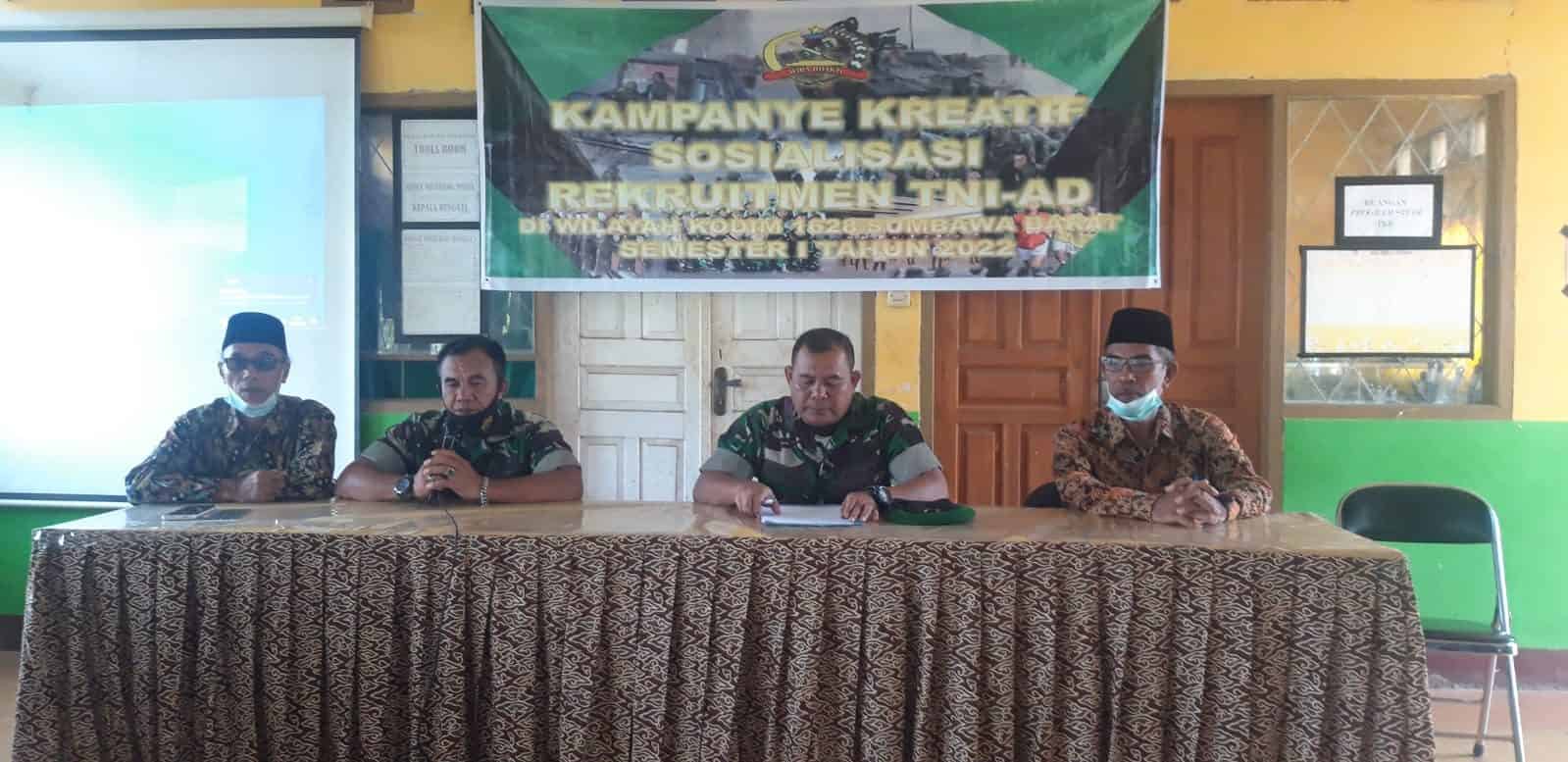 Tingkatkan Animo, Tim Ajenrem 162/WB Kampanye Rekrutmen Penerimaan TNI AD di SMKN dan SMA Sumbawa Barat