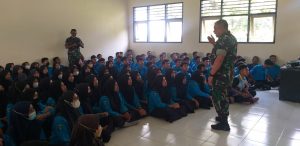 Tingkatkan Animo, Tim Ajenrem 162/WB Kampanye Rekrutmen Penerimaan TNI AD di SMKN dan SMA Sumbawa Barat