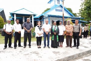 Pangdam Kasuari Kunjungi Pulau Mansinam, Gelar Ibadah Sekaligus Bantu Warga Sekitar