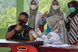 Cegah Omicron, TNI di Abdya Suntik Vaksin Booster