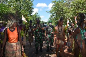 Baru Empat Hari di Merauke, Brigjen TNI E. Reza Pahlevi Kunjungi Pos Satgas RI-PNG Yonif 123/Rajawali