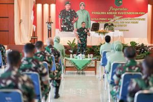 Kunjungi Korem 172/PWY, Pangdam XVII/Cenderawasih : Jadilah Prajurit Profesional dan Mampu Menjadi Solusi Kesulitan Masyarakat