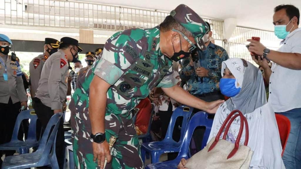 Pangdam I/BB dan Kapoldasu Tinjau Percepatan Vaksinasi Lansia di Kabupaten Labuhan Batu Selatan