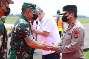Tari Gending Sriwijaya Sambut Kedatangan Kasad di Bumi Sriwijaya