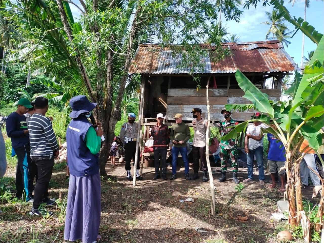 Satgas Yonarhanud 11/WBY Bersama Dengan Masyarakat Desa Biloro Menggelar Panen Raya