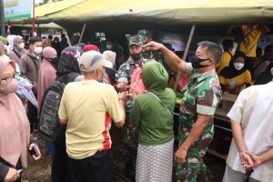 Kodim 1008/Tabalong Gelar Pasar Murah dan Gebyar Vaksinasi Covid-19