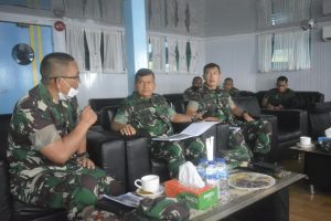 Beri Motivasi dan Moril Anggota, Pangdam I/BB Kunjungi Pos Satgas Perbantuan Pemda Kodim Maluku