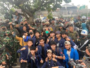 Pangdam Jaya dan Kapolda Jaya Metro Turun ke Lapangan Pantau Situasi Unjuk Rasa di Depan Gedung DPR RI