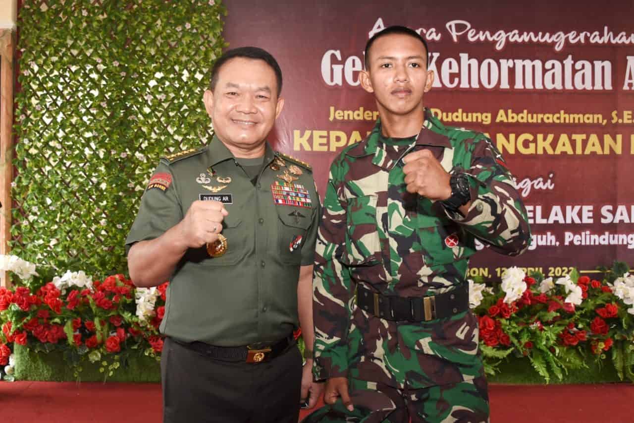 Kasad Wujudkan Mimpi Henz Songjanan Jadi Prajurit TNI AD