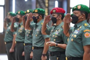 24 Perwira Tinggi TNI AD Naik Pangkat, Rudianto Resmi Sandang Bintang Tiga