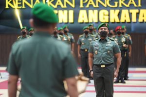 24 Perwira Tinggi TNI AD Naik Pangkat, Rudianto Resmi Sandang Bintang Tiga