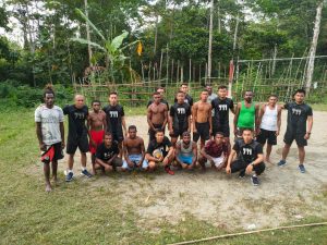 Jalin Keakraban, Satgas Pamtas Yonif 711/Rks Gelar Olahraga Bersama Masyarakat Papua
