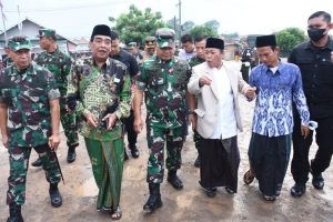 Peletakan Batu Pertama oleh Kasad, Tandai Pembangunan Masjid Syarif Abdurahman di Cirebon