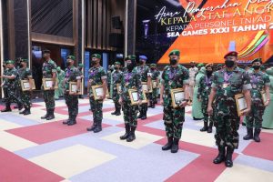 Kasad Beri Penghargaan Kepada 34 Personel TNI AD Atlet SEA Games Vietnam