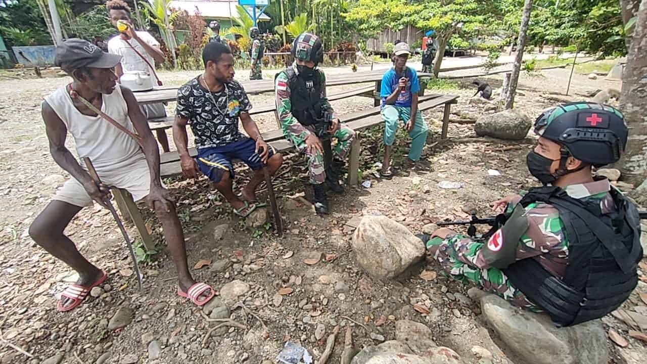 Kedekatan Masyarakat dan Satgas Pamtas Yonif 711/Rks di Papua