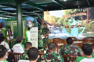 Kodam Jaya Lakukan Kegiatan Gerakan Bersama Bersihkan Sungai Ciliwung